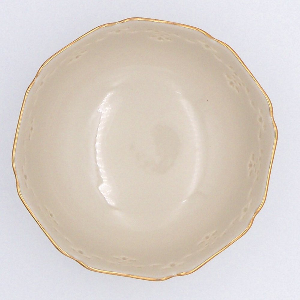 Vintage Lenox Holly Medium Bowl - Picture 5 of 8